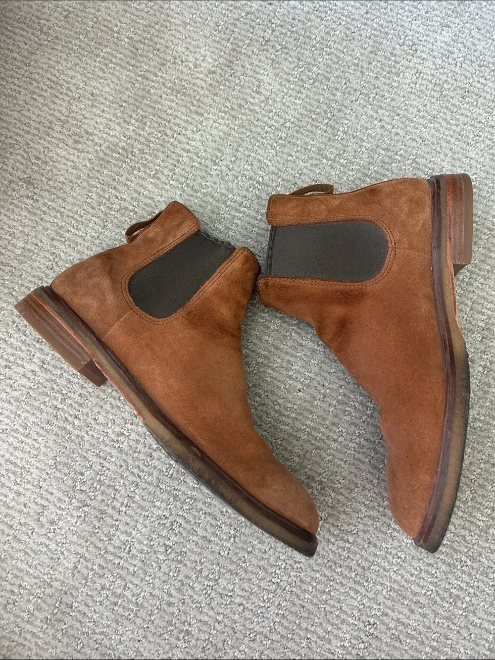 Clark’s Men's Suede Chelsea Boots in Brown